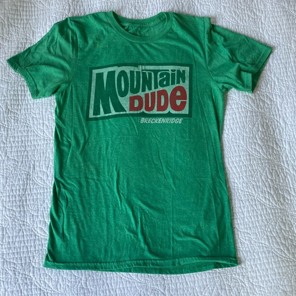 Breckenridge Green Mountain Dude Men’s Small T-Shirt